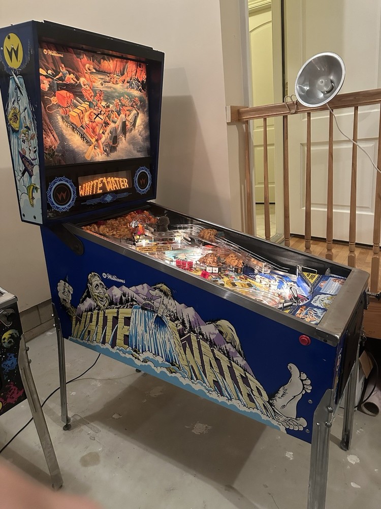 1993 Williams White Water Pinball Machine *WILL SHIP