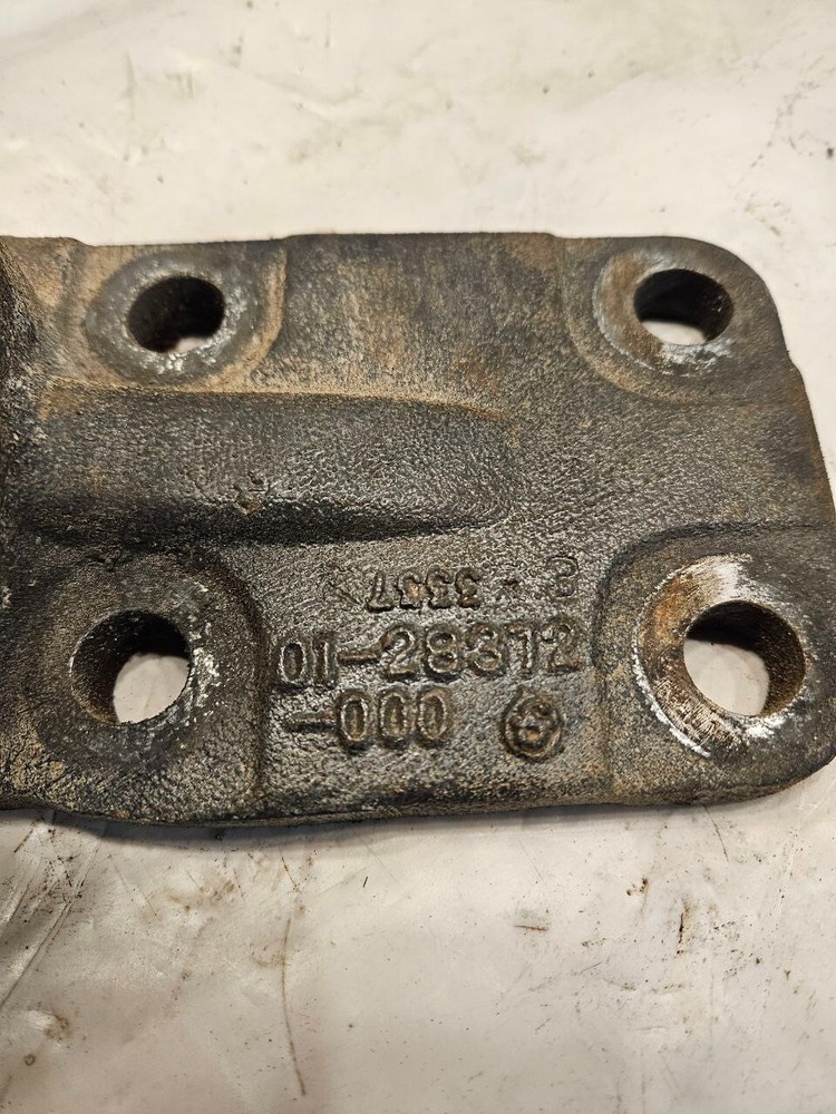 2002-2008 Mercedes MBE4000 diesel engine mount 0128372000 OEM
