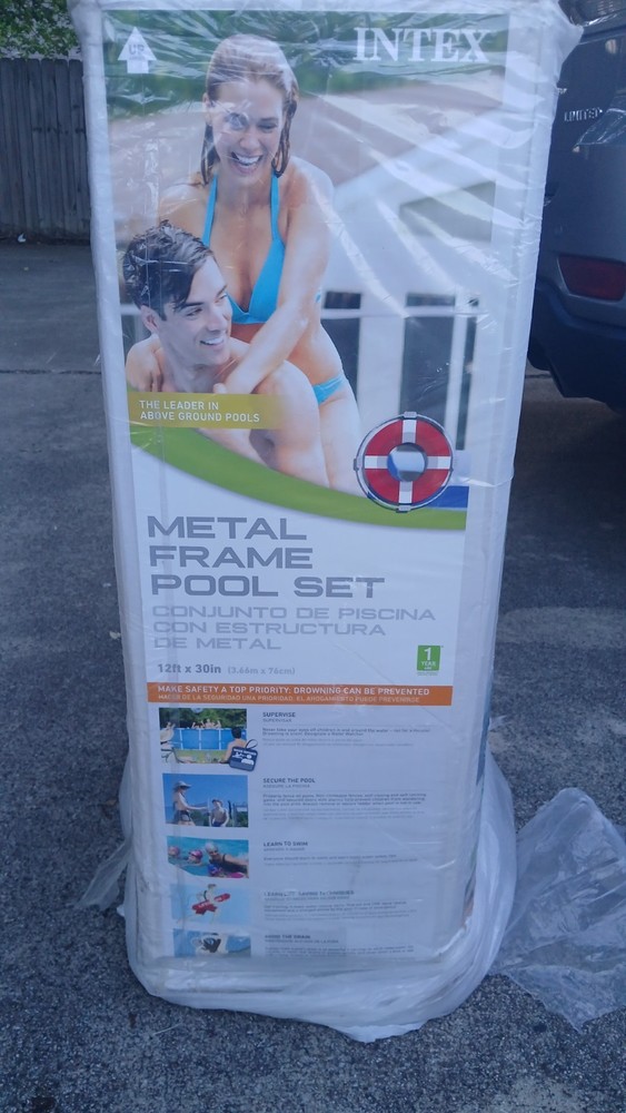 Intex 12 FT × 30 IN Metal Frame Pool Set