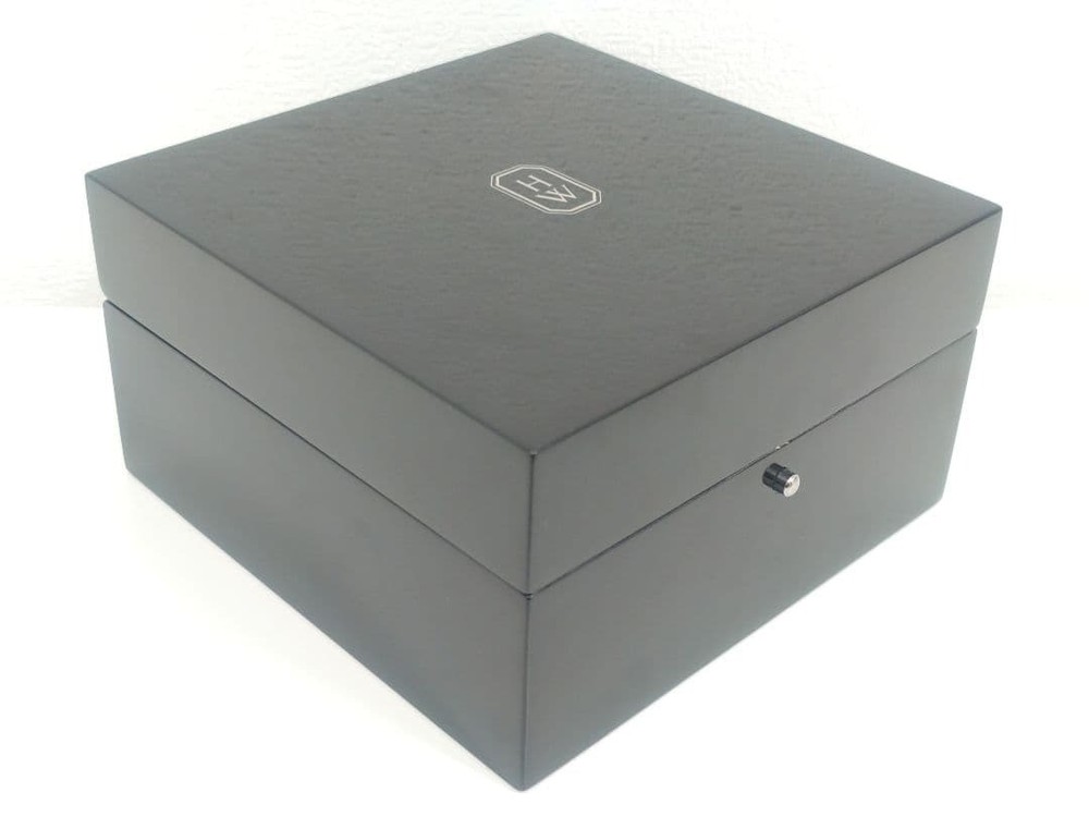 Harry Winston watch case box m1222031083HA Used