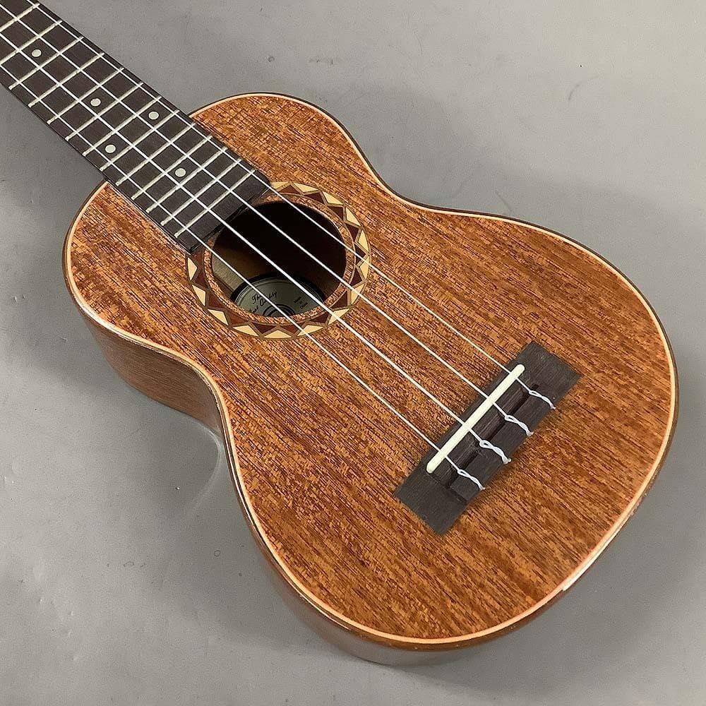 DCT DUS-600M Ukulele