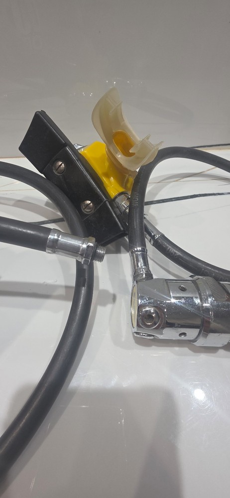 4000 PSI & TECHNI PRO -Sub Regulator Set Black Hoses Scuba Diving "UNTESTED"