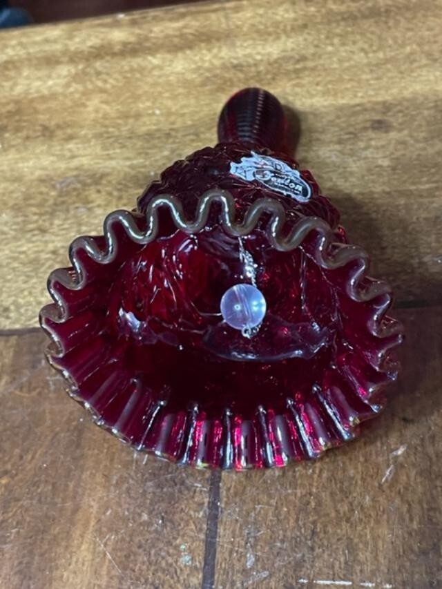 Fenton Daisy & Button Red Bell with Amberina Edge on Scallop