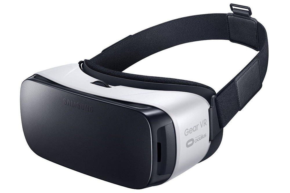 Samsung Gear Virtual Reality Headset + Steel Series Bluetooth Controller