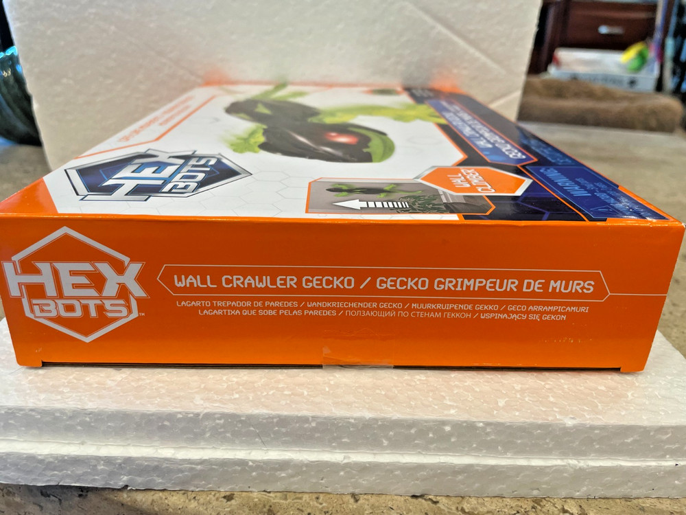 HEX BOTS WALL CLIMBER WALL CRAWLER GECKO BNIB
