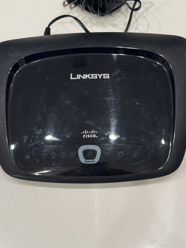Linksys By Cisco RangePlus Wireless Router WRT110 EUC +++