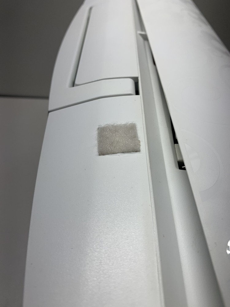 Husqvarna Viking Designer Ruby Royale Embroidery Machine