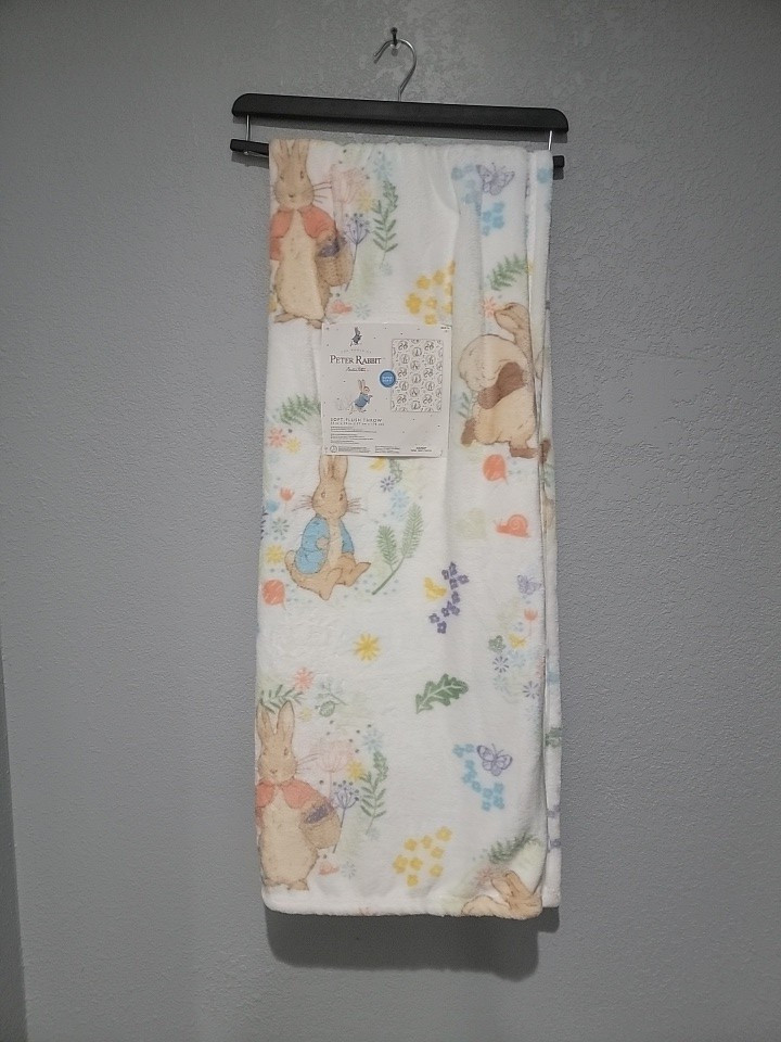 Beatrix Potter Peter Rabbit Plush Easter Throw Blanket 50 X 70" NWT HTF