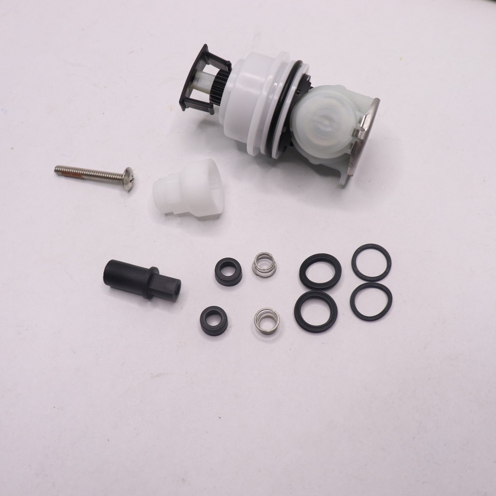 Delta 17 Series Delta Tub & Shower Cartridges 5 D White