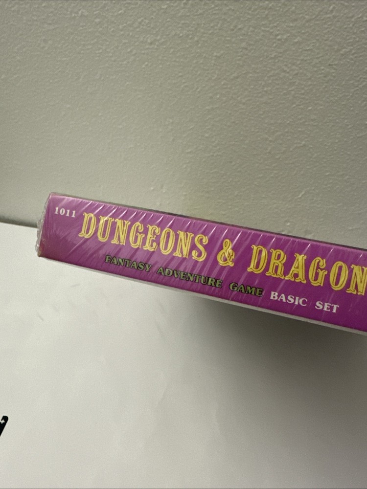 TSR Dungeons & Dragons Basic Boxed Set 8th Print 1981 w/Dice Sealed SW!