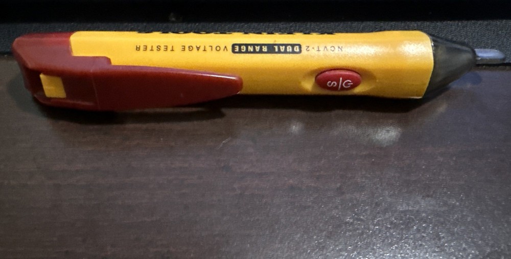 Klein Tools Dual-Range Voltage Tester NCVT-2 Works 100%