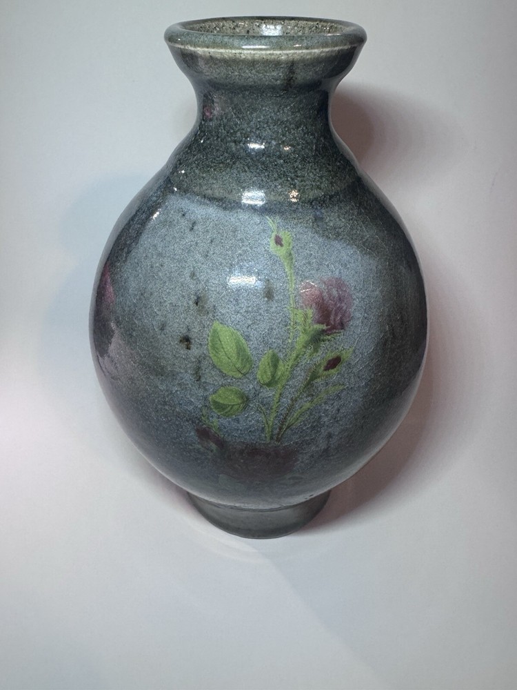Kula Signed Flower Vase Beautiful 8”