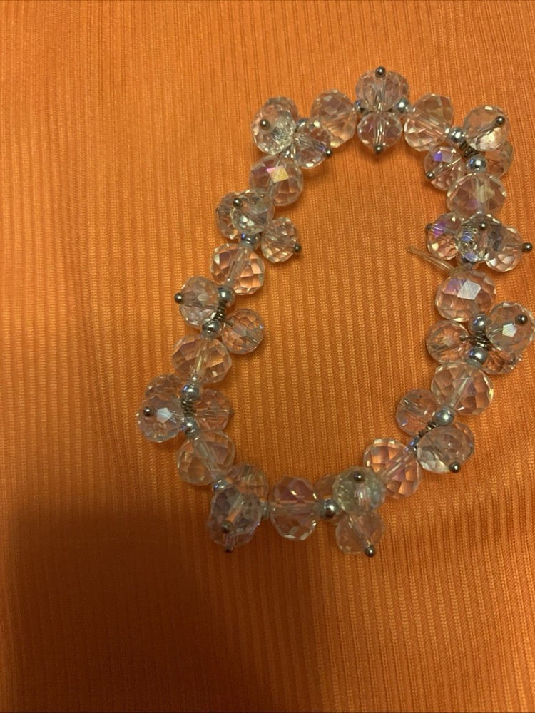 Silvertone Crystal Bead Stretch Bracelet (J35)