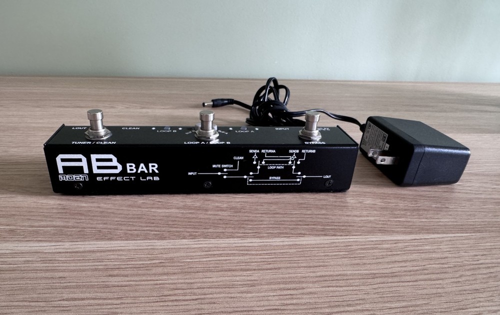 Moen Effect Lab   AB Bar