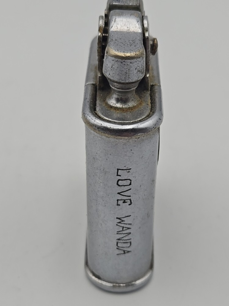 VINTAGE RONSON WHIRLWIND LIGHTER WITH INITIALS J.E.S ON THE FRONT