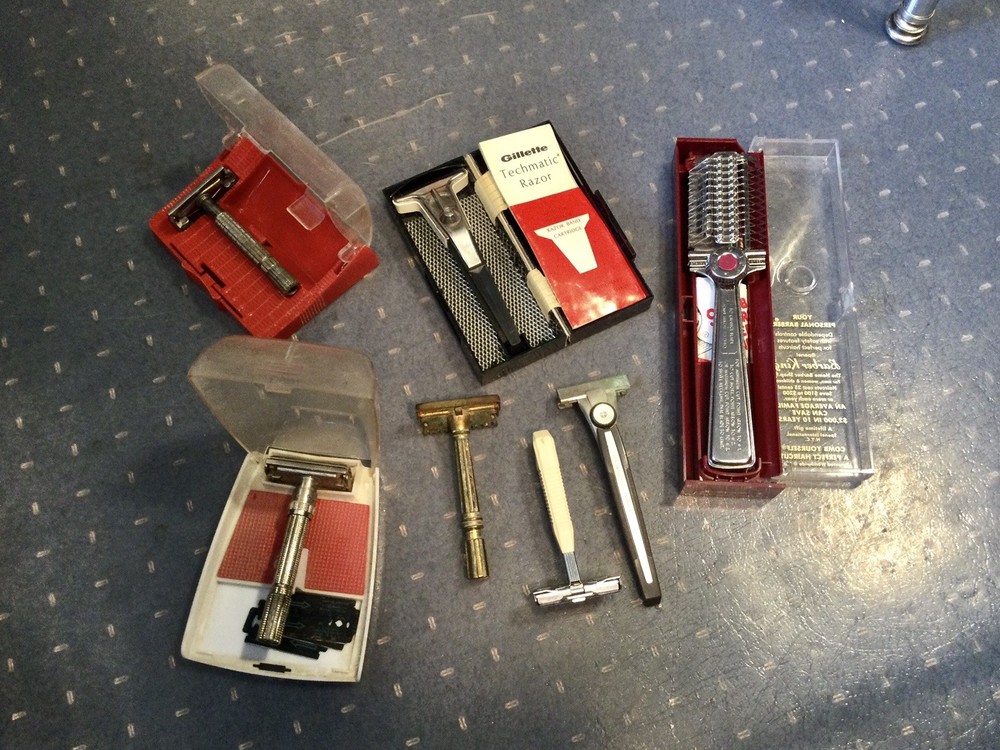 Safety razors Some in boxes