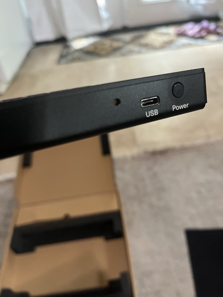 *MINT* Polyend Tracker Sequencer sampler MIDI workstation wavetable synthesis