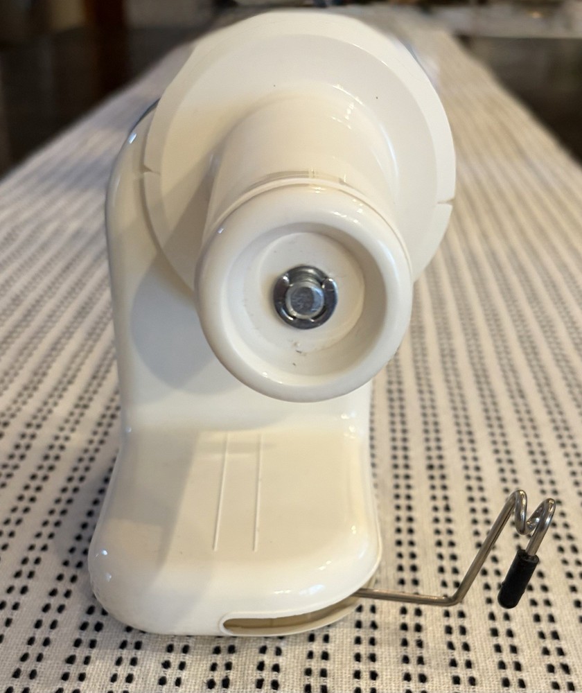 YARN SPINNER TARN BALL WINDER