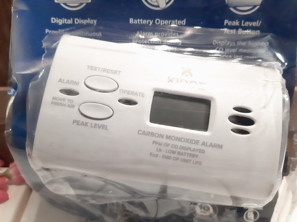Kidde Carbon Monoxide Detector, AA Battery Powered CO Alarm ~ Tested