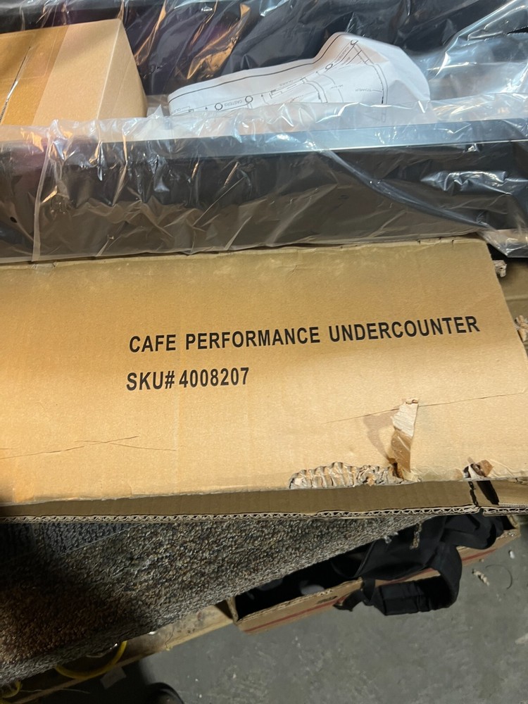 Summit 4008207 Cafe Performance Undercounter Beverage