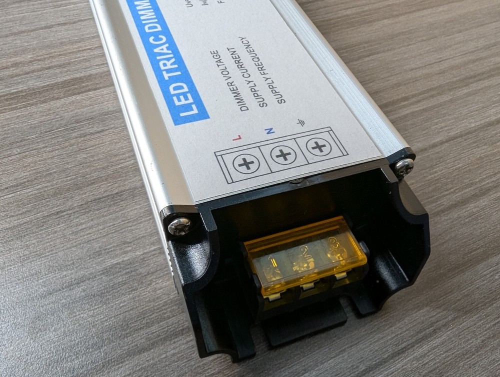 Led Triac Dimmer Model DM9120H- T12
