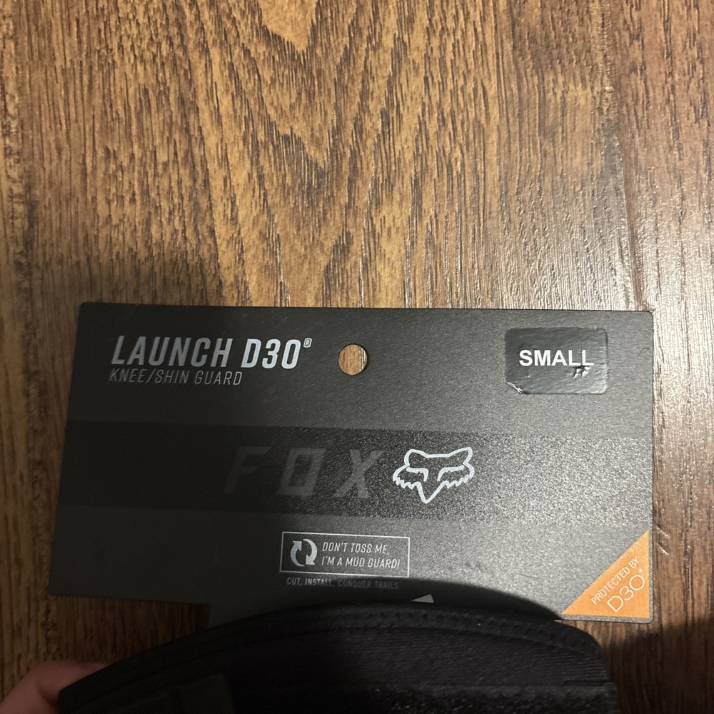 Fox Launch D30 Knee/Shin Guard Small