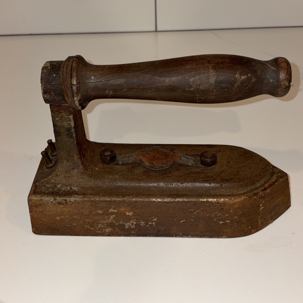 Antique Galor Cast Iron Flat Iron Rustic Primitive Décor Heavy Rusty