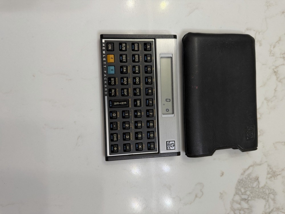 Hewlett-Packard HP-16C Programmers Calculator w/Case/New Batteries - Tested