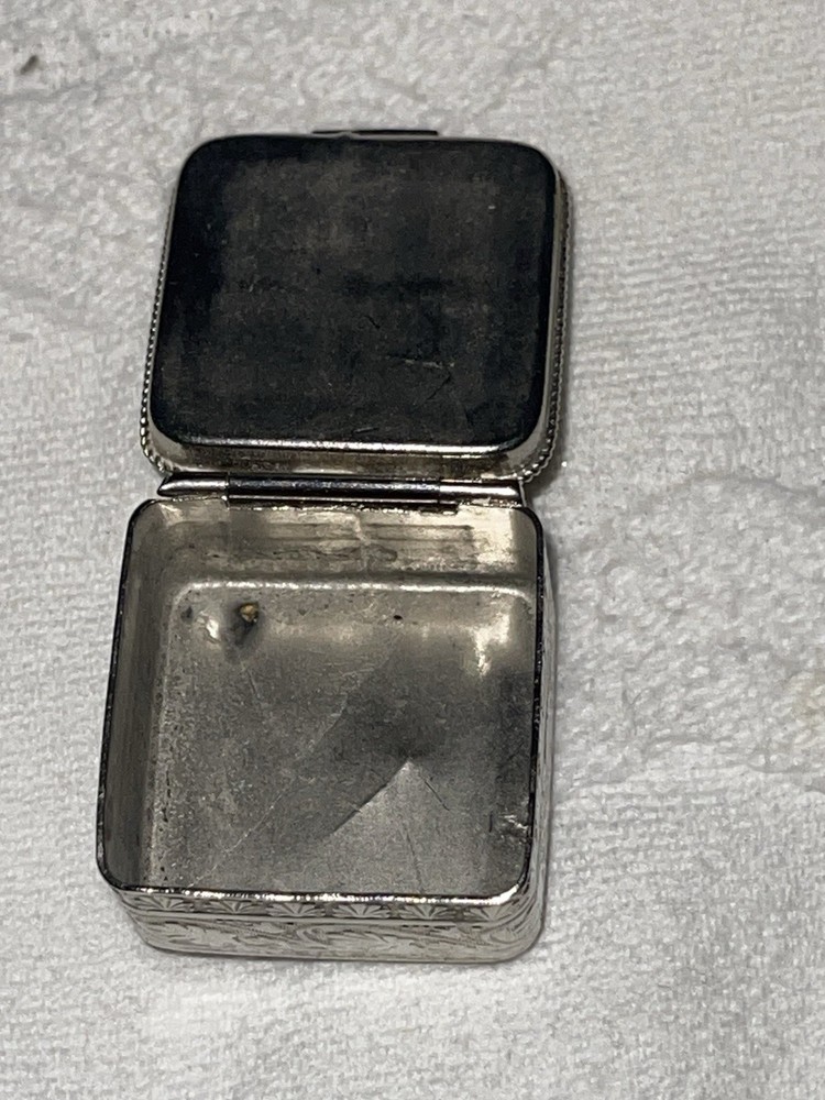 Vintage Solid Silver Gilt Square Hinged Pill Box Italian Natural Jade Lid