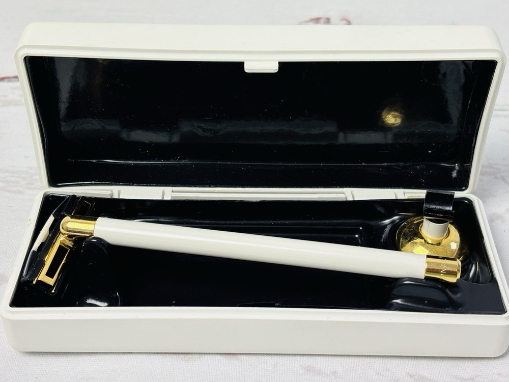 Tonal Razor with Case White & Gold