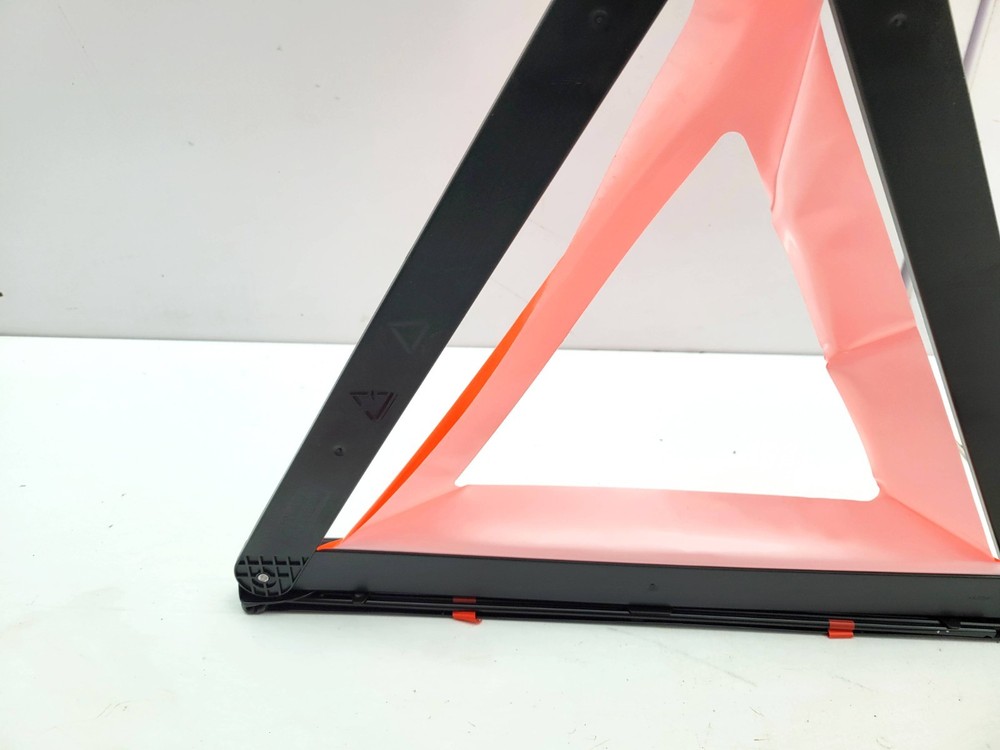 EMERGENCY WARNING HAZARD TRIANGLE 8T0860251 AUDI A6 C7 2013
