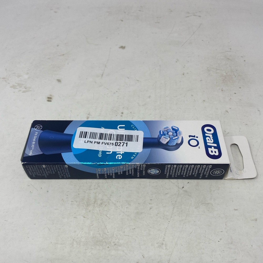 Oral-B iO Ultimate Clean Replacement Heads 4-Pack, Black