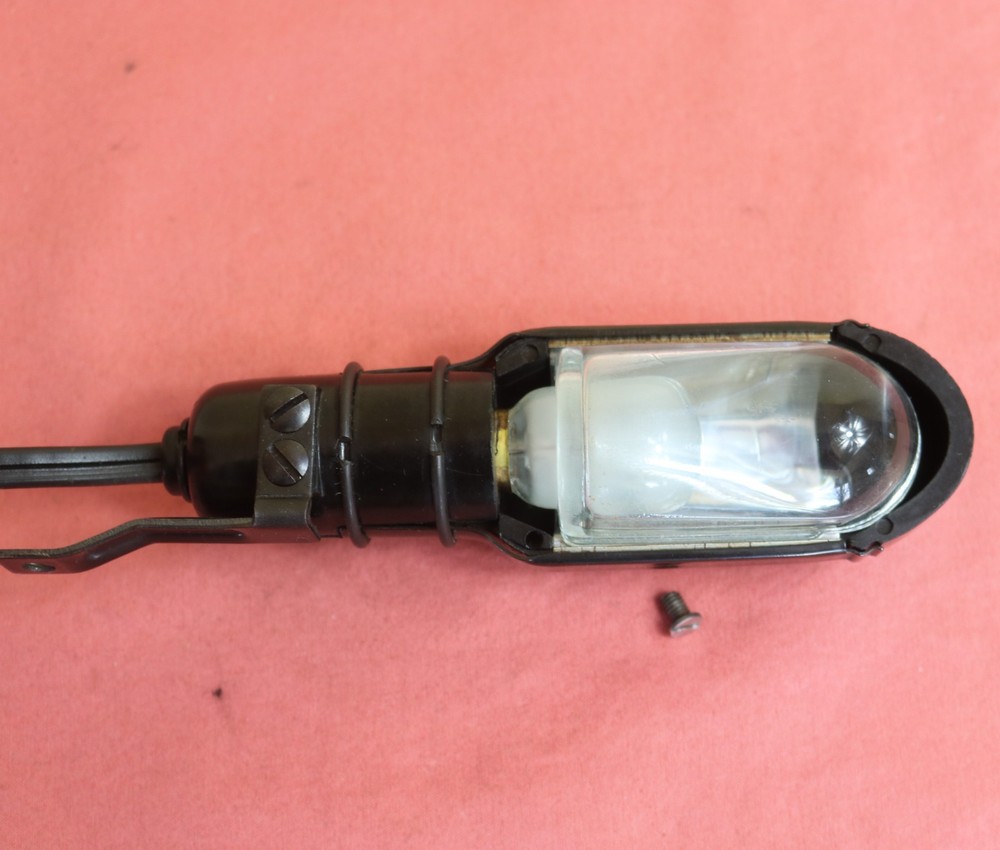 Vintage Singer Bakelite Singerlight Work Light