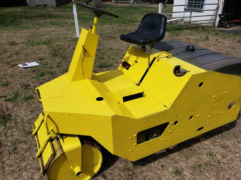 Vibrating Roller Compactor