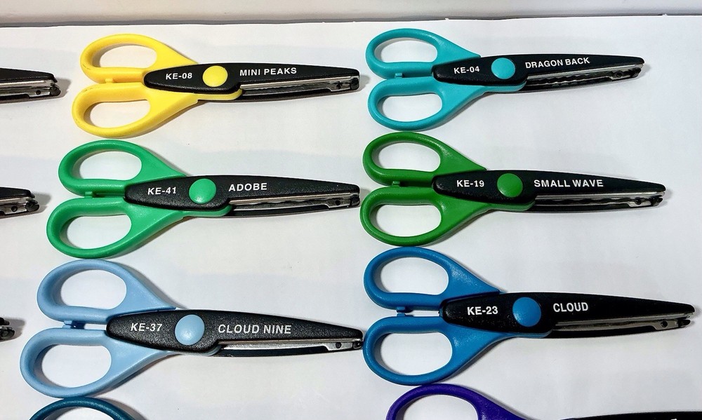 Lot 21 Assorted Kraft Edgers Decorative Edge Scissors for Scrapbooking