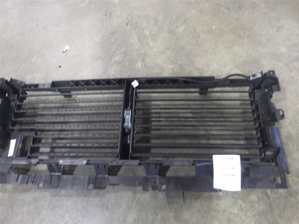 2026 Sierra 2500 SLT Air Shutter