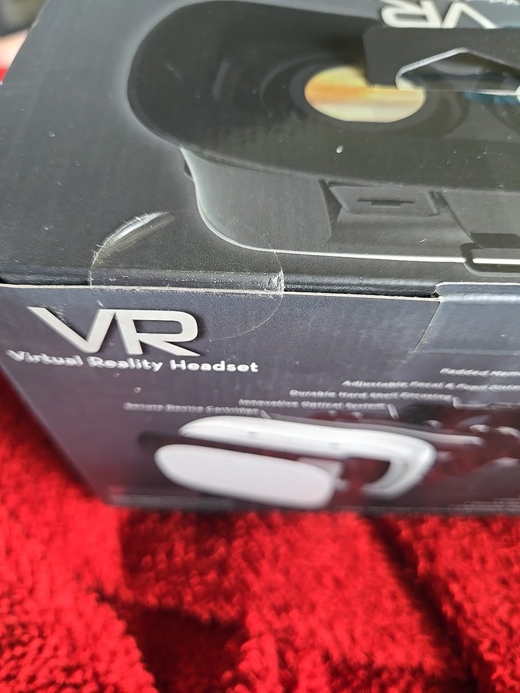 Vibe Essential Virtual Reality Headset White New!!