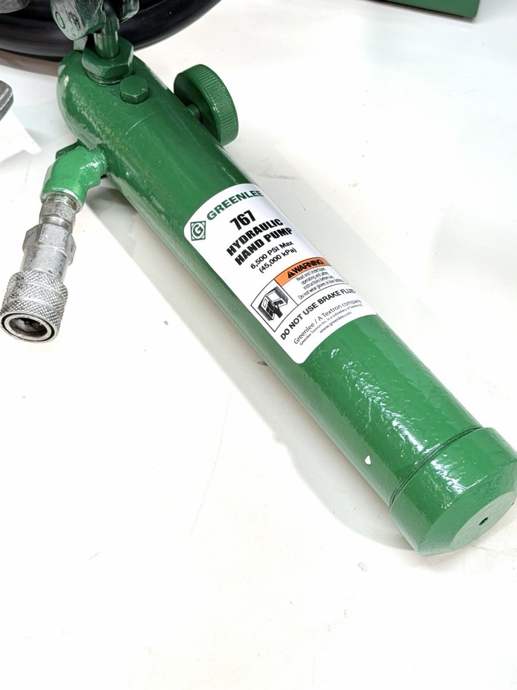 Greenlee 800 Cable Bender + 750 Hyd. Cable Cutter + 746 Ram + 767 Hyd Pump Case