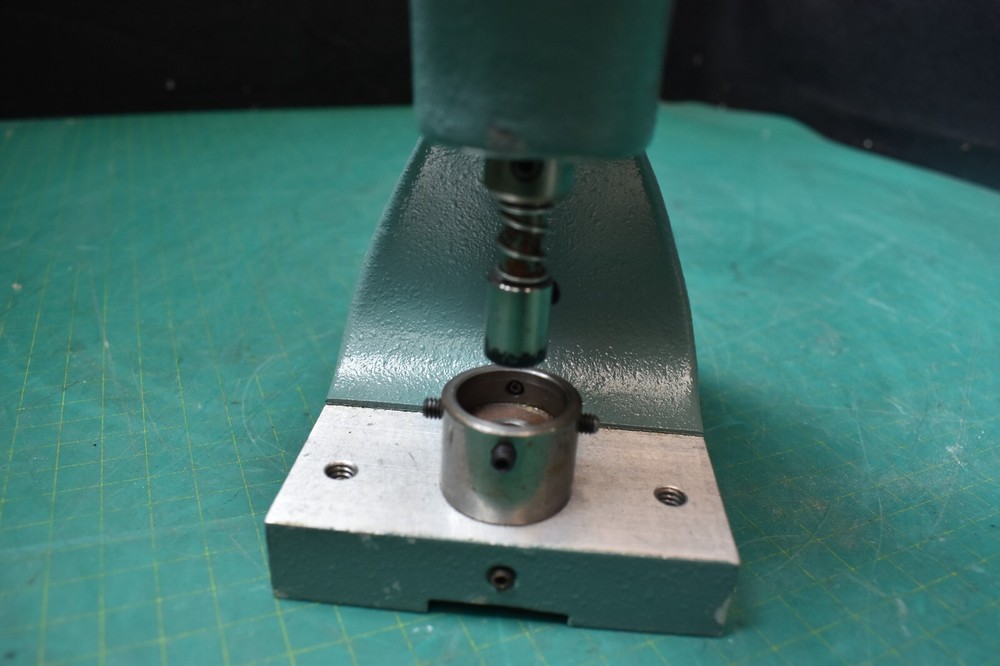 MINITOOL hp MICRO PUNCH PRESS, USED lab press