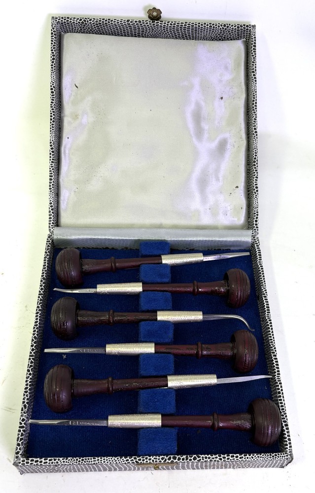 6 Ezra Bauman Graving Tools in Original Box