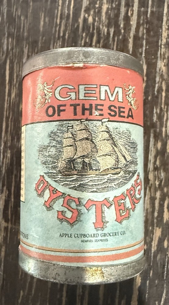 Mini toy oyster can 1988