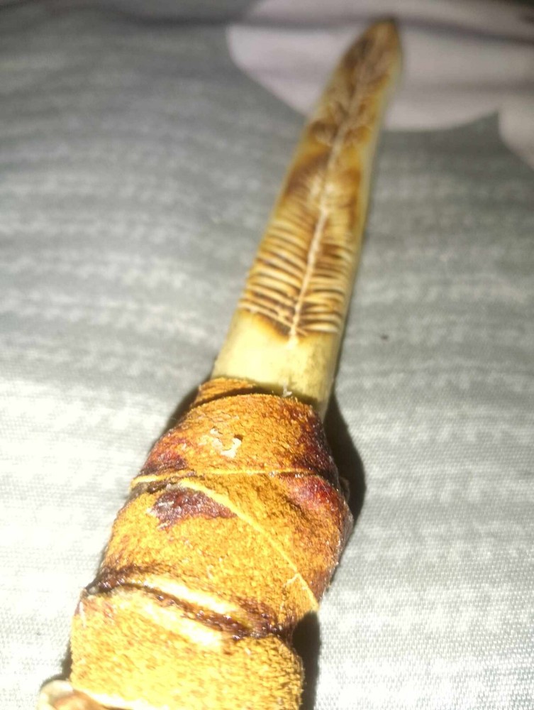 Hand Craved Sinew Knife