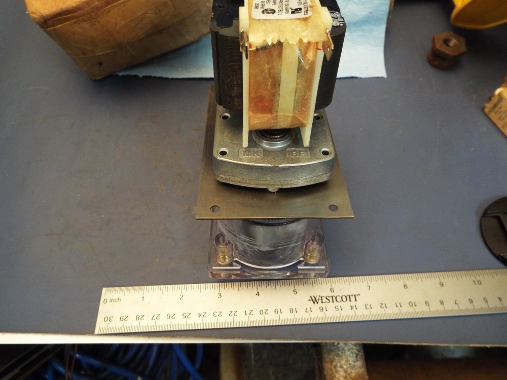 ECOLAB Peristaltic Pump Single Roller 100V