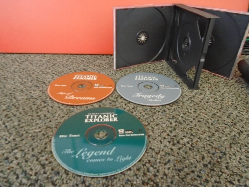 James Camerons Titanic Explorer