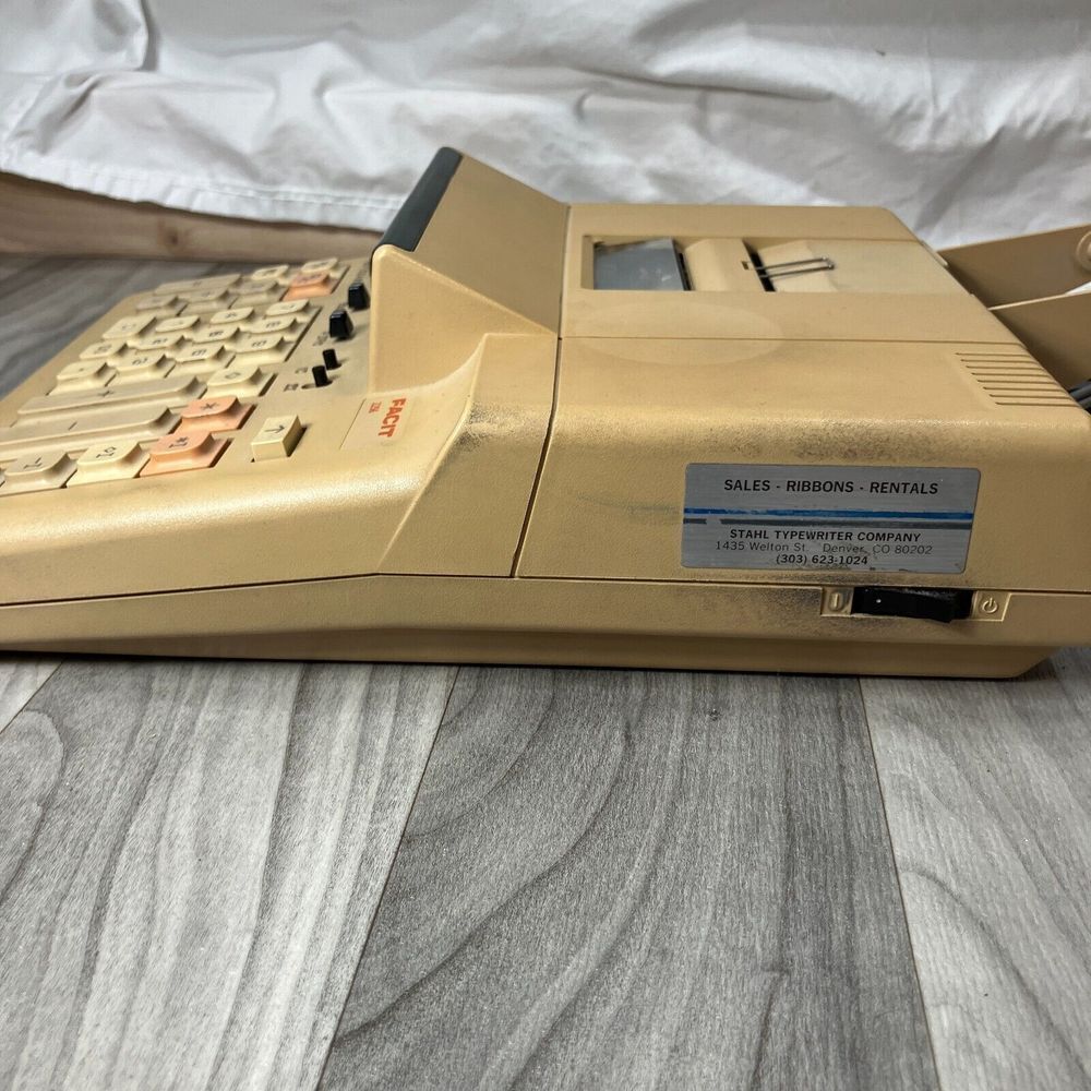 Vintage Facit Desktop calculator Model 2256 Beige