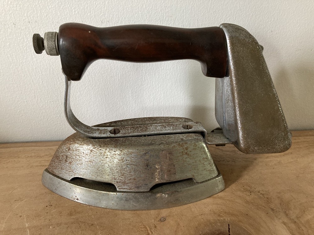 Antique 1930s Radiant Kerosene Sad Iron Rustic Primitive Kitchen Home Maker