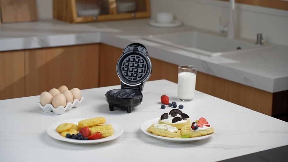 Mini Waffle Maker with Heart & Donut Plates