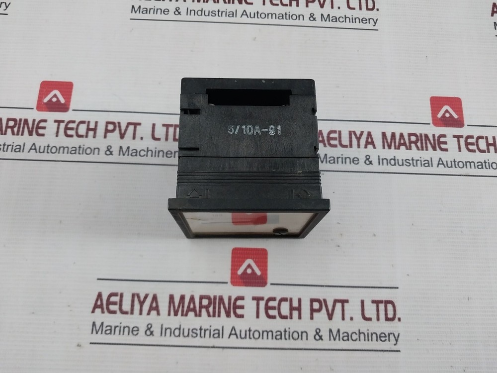DEIF 300/5A Analog Voltage Meter 5/10A-91