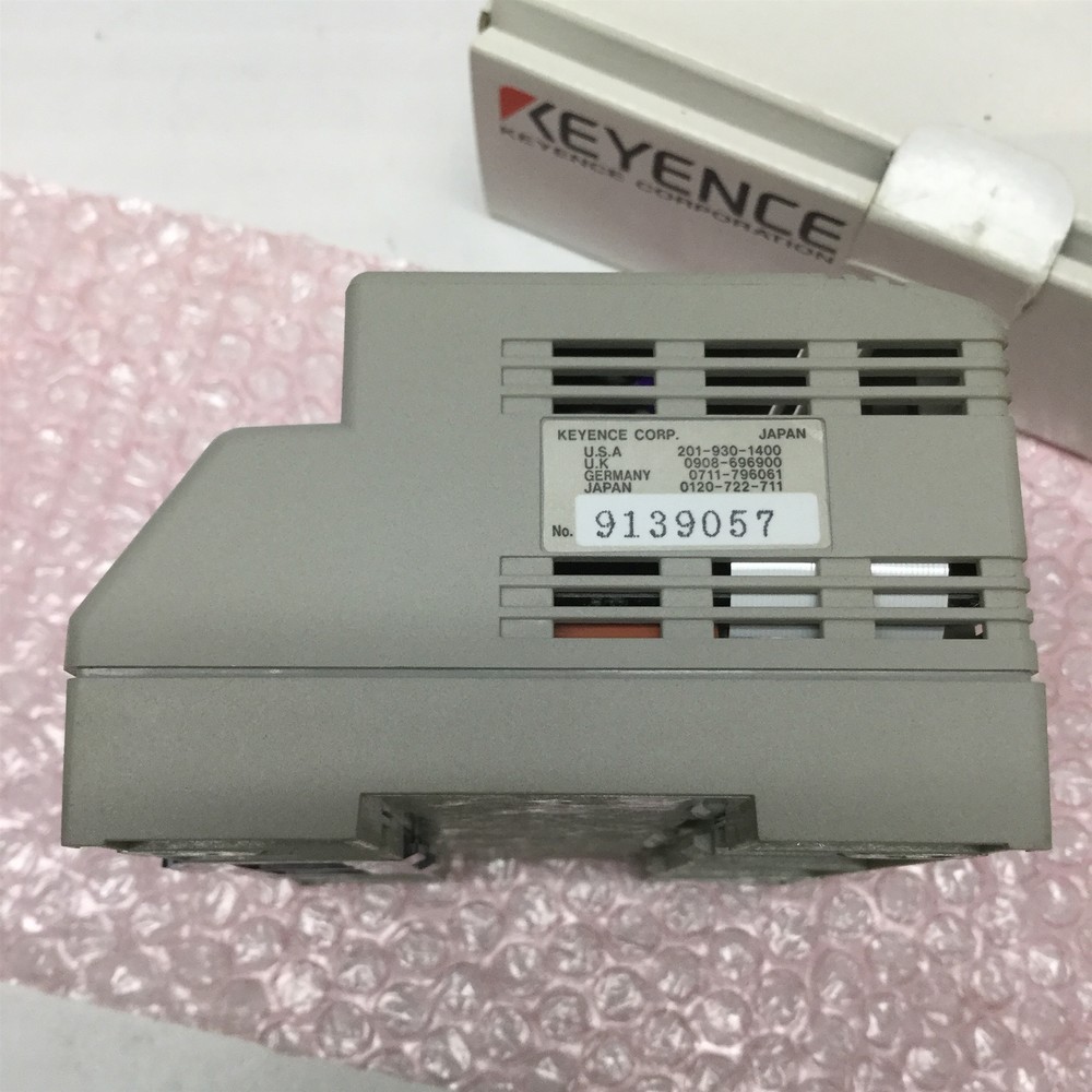 Keyence CV-301 Compact Machine Vision Color System Camera Controller Module