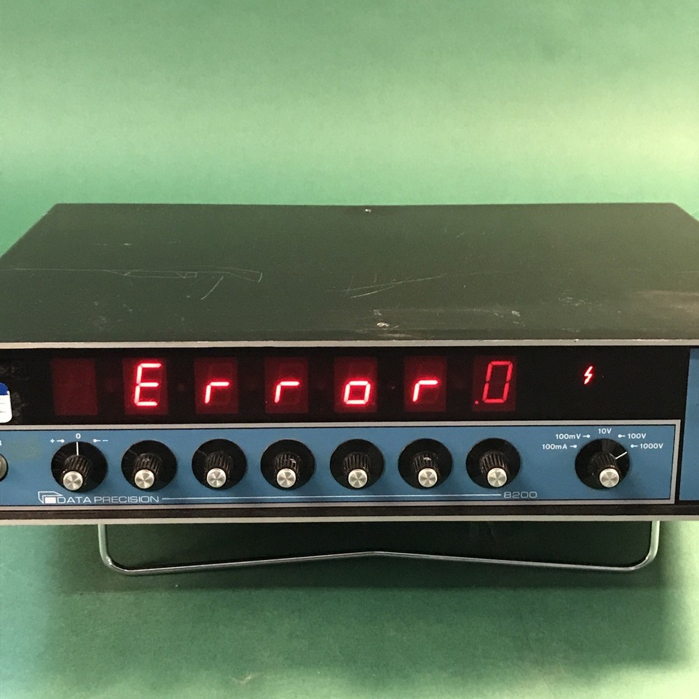 Data Precision 8200 Programmable DC Voltage Current Calibrator GPIB
